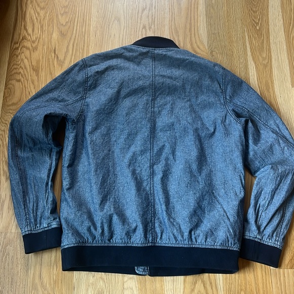 Gap Jacket - Picture 4 of 6
